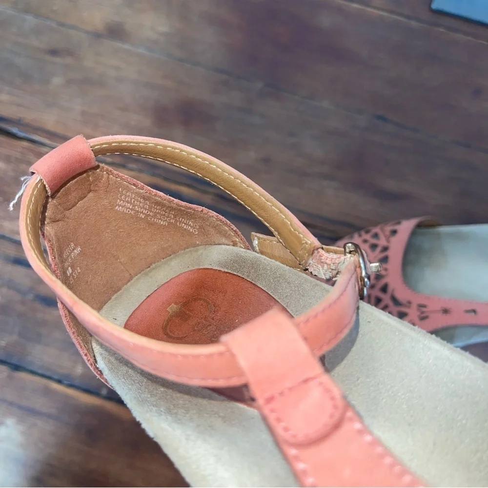 Earthies Pink Wedge Peep-Toe Sandals